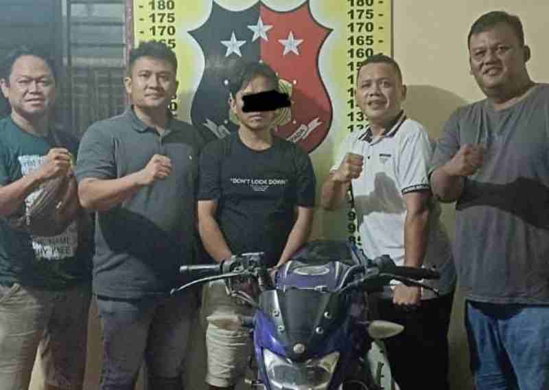 Sat Reskrim Amankan Pelaku Penggelapan Sepeda Motor Sat Reskrim Amankan Pelaku Penggelapan Sepeda Motor
