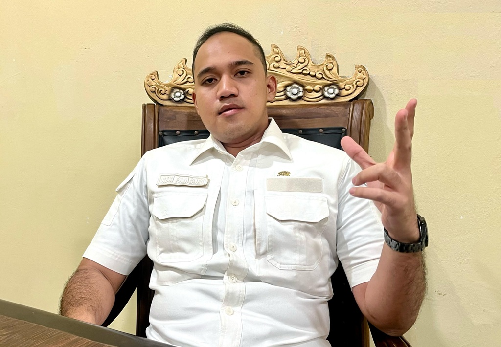 Lirik Dana Hibah, Reri Pambudi Sentil Pemkot Balam Tentang Kualitas Pendidikan Agar Diprioritaskan Lirik Dana Hibah, Reri Pambudi Sentil Pemkot Balam Tentang Kualitas Pendidikan Agar Diprioritaskan