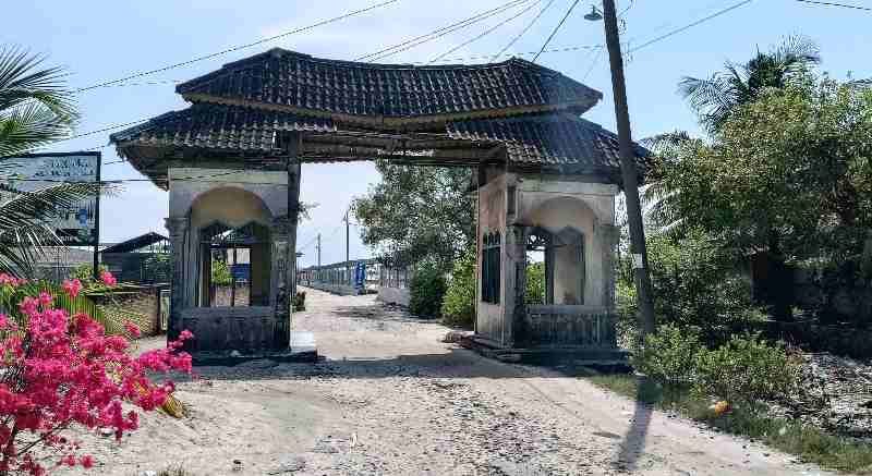 Gerbang Pantai Sialang Buah Rusak, Kades Tegaskan Bukan Wewenang Desa Gerbang Pantai Sialang Buah Rusak, Kades Tegaskan Bukan Wewenang Desa