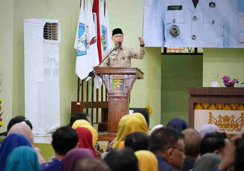 Dorong Peningkatan Kualitas Pendidikan, Gubernur Lampung Hapus Uang Komite Sekolah Dorong Peningkatan Kualitas Pendidikan, Gubernur Lampung Hapus Uang Komite Sekolah