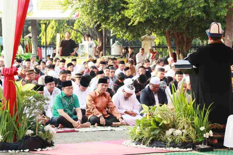 Makna Pengorbanan dan Keikhlasan Jadi Khotbah Iduladha di Polda Lampung Makna Pengorbanan dan Keikhlasan Jadi Khotbah Iduladha di Polda Lampung