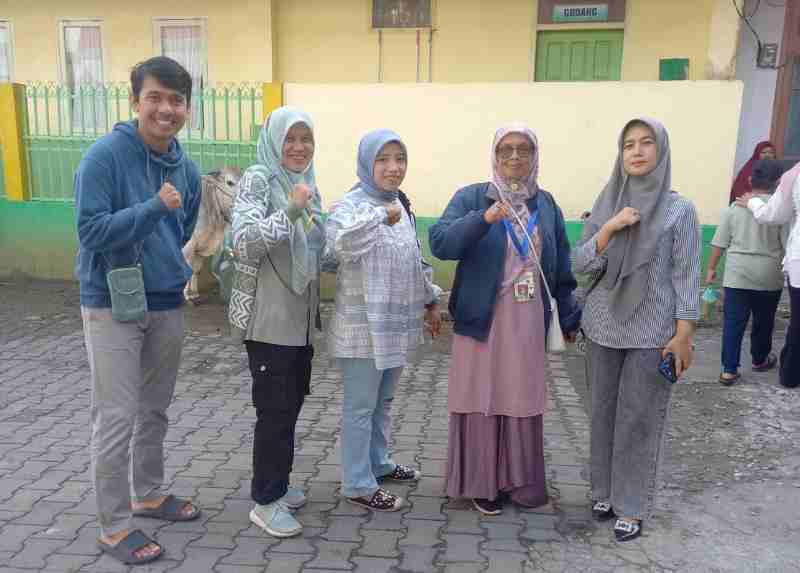 Padang Panjang Sembelih 591 Ekor Hewan Qurban, Satu Diantaranya Sumbangan Presiden RI Padang Panjang Sembelih 591 Ekor Hewan Qurban, Satu Diantaranya Sumbangan Presiden RI