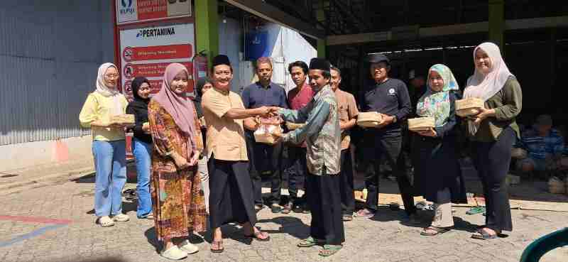 Wujudkan Kepedulian, PT Sulaiman Djakfar Bersaudara Berkurban Dua Ekor Sapi Wujudkan Kepedulian, PT Sulaiman Djakfar Bersaudara Berkurban Dua Ekor Sapi