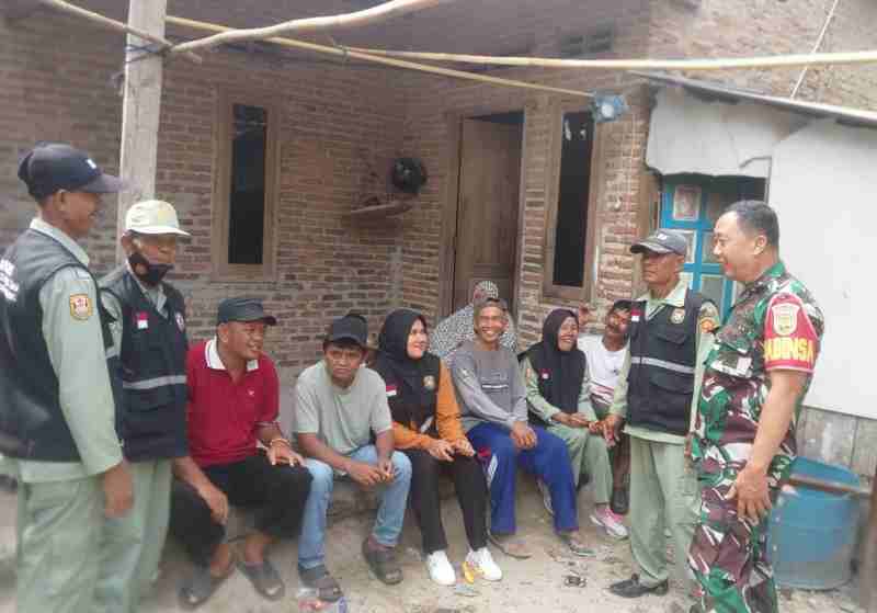 Babinsa dan Linmas Sukamaju Gelar Rapat Rahasia, Ada Apa? Babinsa dan Linmas Sukamaju Gelar Rapat Rahasia, Ada Apa?