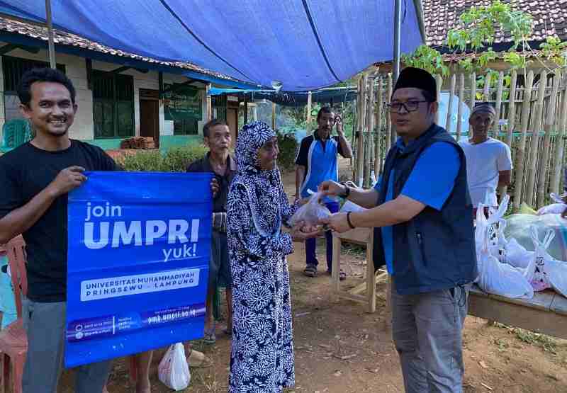 1000 Paket Kurban Terbagi di UMPRI 1000 Paket Kurban Terbagi di UMPRI