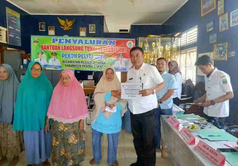 12 KPM Pekon Pelita Jaya Terima BLT-DD 12 KPM Pekon Pelita Jaya Terima BLT-DD