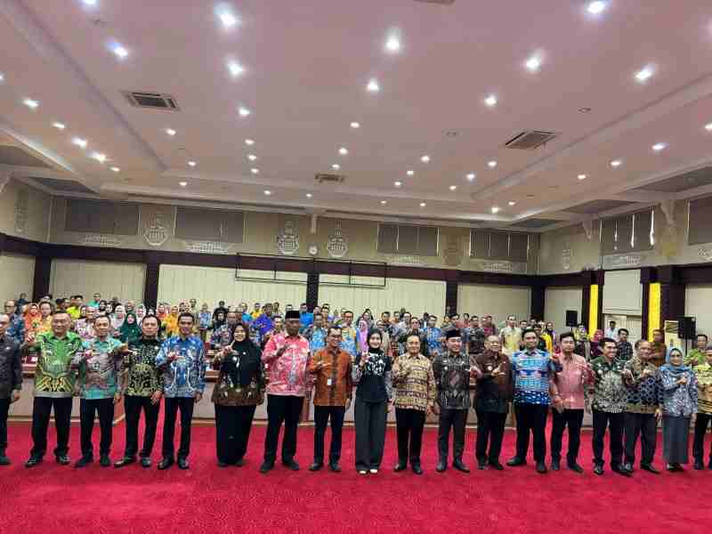 Komitmen Tanggulangi Kemiskinan, Mad Hasnurin Ikuti Rakor TKPKD Komitmen Tanggulangi Kemiskinan, Mad Hasnurin Ikuti Rakor TKPKD