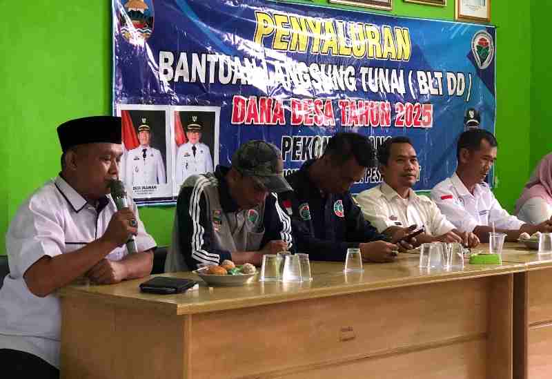 Pemerintahan Pekon Marang Bagikan BLT-DD Kepada 33 KPM Pemerintahan Pekon Marang Bagikan BLT-DD Kepada 33 KPM
