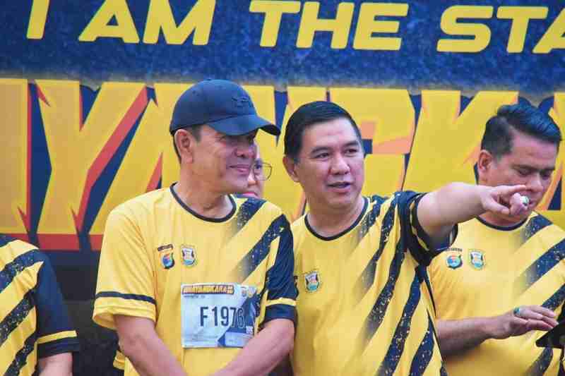 Kompak TNI-Polri di Lampung, Olahraga Bersama Meriahkan Hari Bhayangkara ke-79 Tahun 2025 Kompak TNI-Polri di Lampung, Olahraga Bersama Meriahkan Hari Bhayangkara ke-79 Tahun 2025