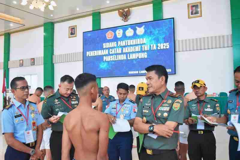Danrem 043/Gatam Pimpin Sidang Pantukhirda Catar Akademi TNI TA 2025 Danrem 043/Gatam Pimpin Sidang Pantukhirda Catar Akademi TNI TA 2025