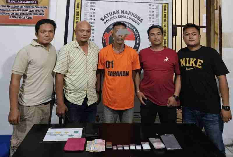Polsek Tanah Jawa Amankan Tersangka Penyalahgunaan Narkoba dengan Barang Bukti 32 Gram Sabu Polsek Tanah Jawa Amankan Tersangka Penyalahgunaan Narkoba dengan Barang Bukti 32 Gram Sabu