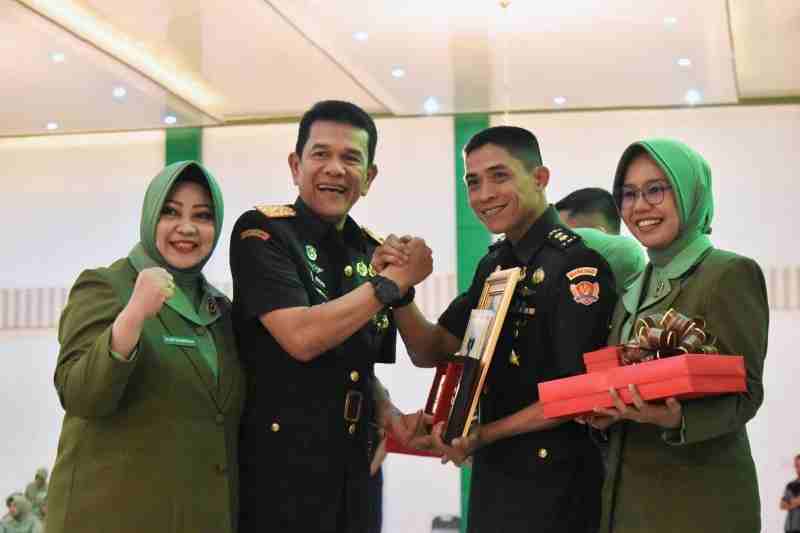 Enam Pejabat Dandim Jajaran Korem 043/Gatam Diserahterimakan Enam Pejabat Dandim Jajaran Korem 043/Gatam Diserahterimakan