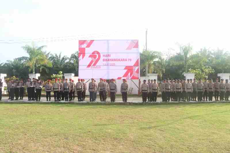Polres Kaur Gelar Upacara Puncak Peringatan HUT ke 79 Bhayangkara Dilapangan Rumdin Bupati Polres Kaur Gelar Upacara Puncak Peringatan HUT ke 79 Bhayangkara Dilapangan Rumdin Bupati