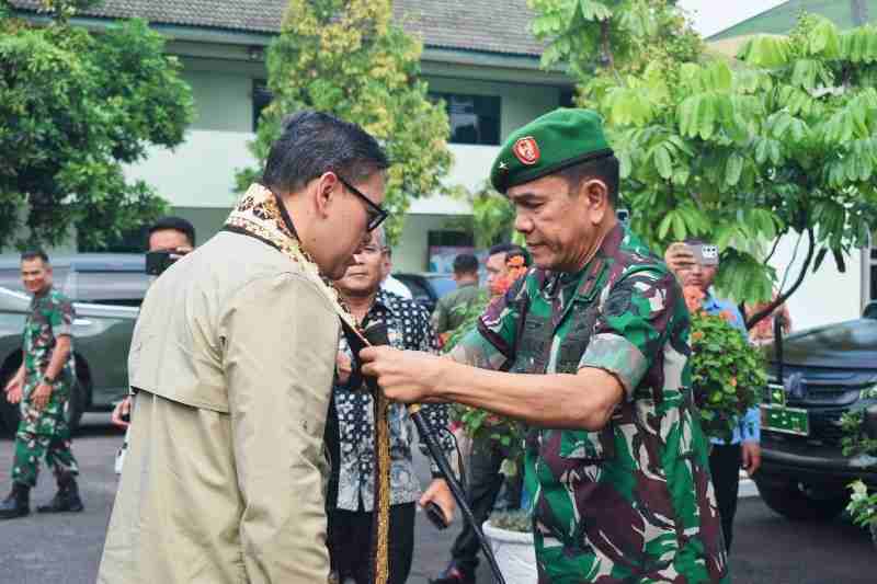 Danrem: Siap Berikan Data dan Informasi Kepada Komisi I DPR RI Terkait Pembentukan Kodam Danrem: Siap Berikan Data dan Informasi Kepada Komisi I DPR RI Terkait Pembentukan Kodam