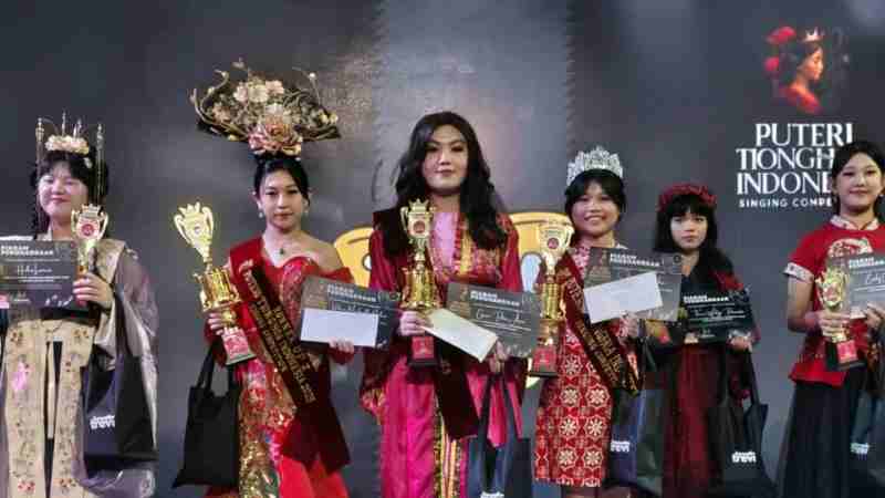 Grand Final Puteri Tionghoa Indonesia 2025 Singing Competition Sukses Digelar, 10 Bintang Baru Siap Bersinar Grand Final Puteri Tionghoa Indonesia 2025 Singing Competition Sukses Digelar, 10 Bintang Baru Siap Bersinar