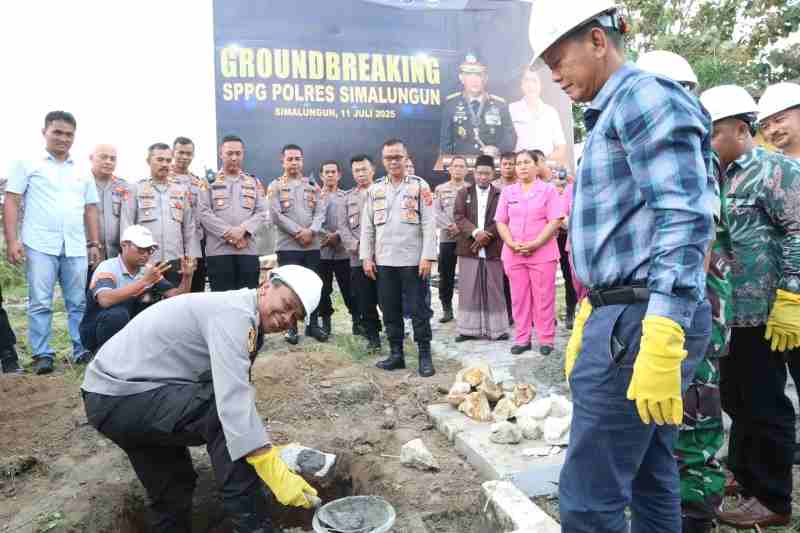 Polres Simalungun Komitmen Melayani: Groundbreaking SPPG Demi Masa Depan Generasi Bangsa Polres Simalungun Komitmen Melayani: Groundbreaking SPPG Demi Masa Depan Generasi Bangsa