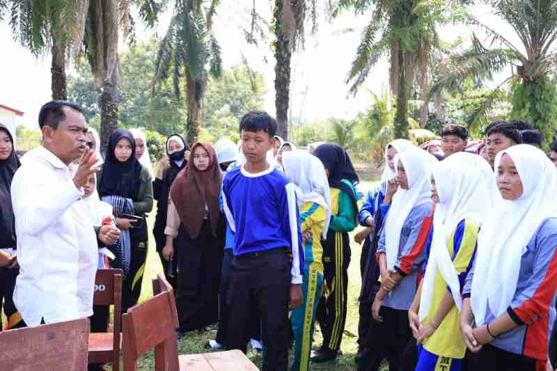 Bupati Sergai: Semua Anak Punya Peluang Sukses, Asal Gigih Belajar Bupati Sergai: Semua Anak Punya Peluang Sukses, Asal Gigih Belajar