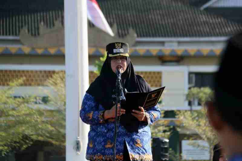 Wabup Umi Laila: Infrastruktur Berkualitas Tingkatkan Produktifitas dan Daya Saing Masyarakat Wabup Umi Laila: Infrastruktur Berkualitas Tingkatkan Produktifitas dan Daya Saing Masyarakat