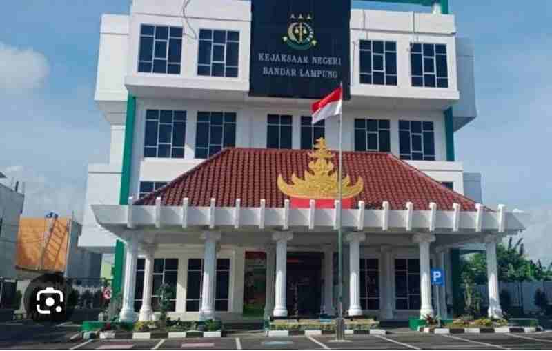 Kejari Bandar Lampung Setor Uang Pengganti Tipikor Pengadaan Jaringan SPAM di PDAM Way Rilau Kejari Bandar Lampung Setor Uang Pengganti Tipikor Pengadaan Jaringan SPAM di PDAM Way Rilau