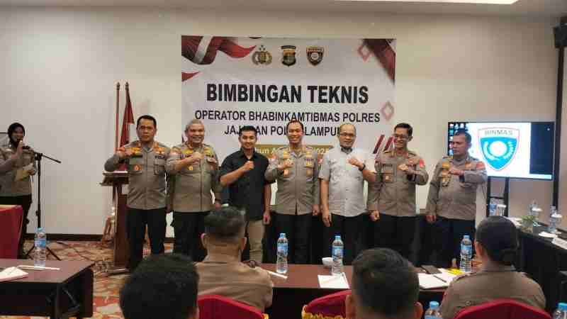 Bhabinkamtibmas Polda Lampung Bimtek IT: Pelajari Google Form & Sistem Pengumpulan Data Dengan Dosen Darmajaya Bhabinkamtibmas Polda Lampung Bimtek IT: Pelajari Google Form & Sistem Pengumpulan Data Dengan Dosen Darmajaya