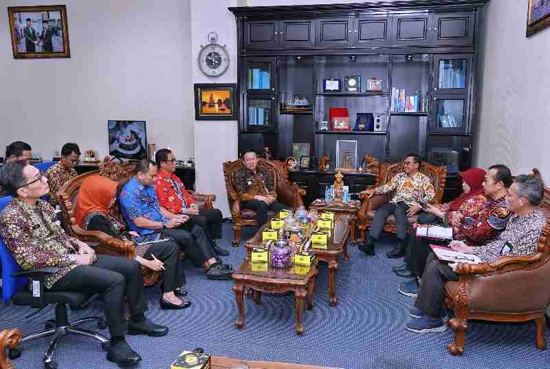 Pemprov Lampung Perkuat Sinergi Bersama BPKP untuk Wujudkan Tata Kelola Keuangan yang Akuntabel Pemprov Lampung Perkuat Sinergi Bersama BPKP untuk Wujudkan Tata Kelola Keuangan yang Akuntabel