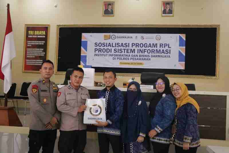 Prodi Sistem Informasi Darmajaya Gelar Sosialisasi Program RPL di Polres Pesawaran Prodi Sistem Informasi Darmajaya Gelar Sosialisasi Program RPL di Polres Pesawaran