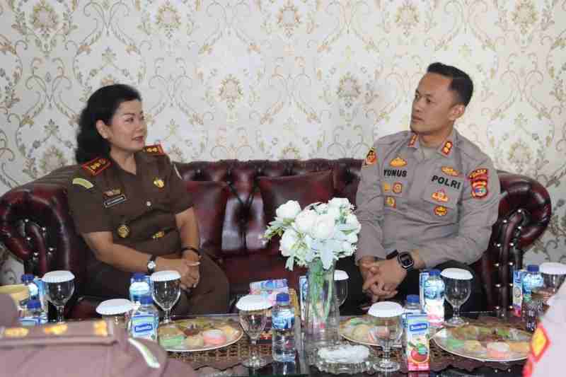 Polres Dan Kejaksaan Pringsewu Komit Perkuat Penegakan Hukum Yang Humanis Berkeadilan Polres Dan Kejaksaan Pringsewu Komit Perkuat Penegakan Hukum Yang Humanis Berkeadilan