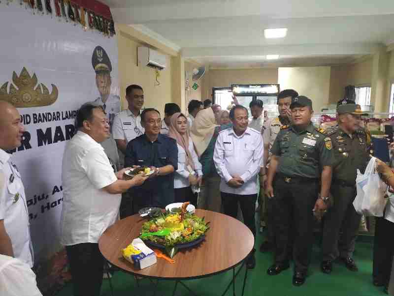 Mewakili Dandim 0410/KBL, Lettu.Inf. Sunarto Hadiri Peresmian Toko Inflasi TPID Siger Mart Mewakili Dandim 0410/KBL, Lettu.Inf. Sunarto Hadiri Peresmian Toko Inflasi TPID Siger Mart