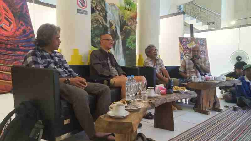 Sarasehan Seni Rupa “Pamer Pamor”: Merayakan Keberanian dan Keotentikan Karya Perupa Lampung Sarasehan Seni Rupa “Pamer Pamor”: Merayakan Keberanian dan Keotentikan Karya Perupa Lampung