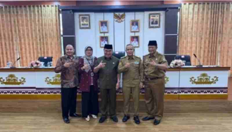 Tingkatkan Literasi Pasar Modal, OJK Gelar Product Matching dan Pembukaan Rekening Saham di Kabupaten Tanggamus Tingkatkan Literasi Pasar Modal, OJK Gelar Product Matching dan Pembukaan Rekening Saham di Kabupaten Tanggamus