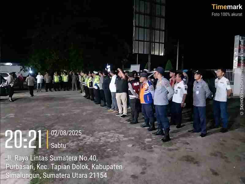 Polres Simalungun Gelar Patroli Skala Besar Polres Simalungun Gelar Patroli Skala Besar