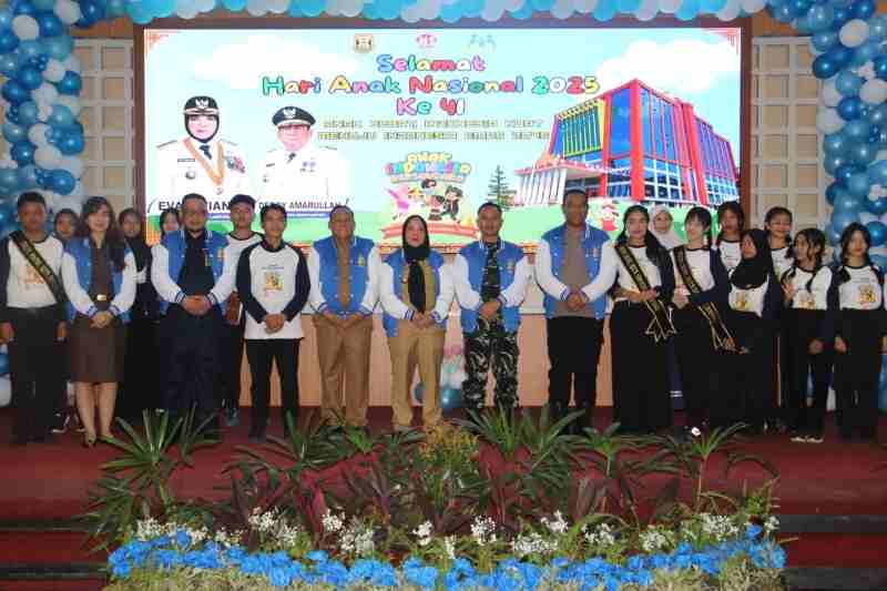 Walikota, Dandim 0410/KBL dan Kapolresta Bandar Lampung Gelar Peringatan Hari Anak Nasional Walikota, Dandim 0410/KBL dan Kapolresta Bandar Lampung Gelar Peringatan Hari Anak Nasional