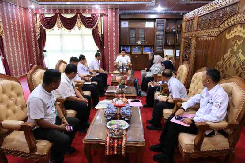 Bupati Lambar Parosil Mabsus melakukan audiensi dengan Badan Riset dan Inovasi Nasional (BRIN) Bupati Lambar Parosil Mabsus melakukan audiensi dengan Badan Riset dan Inovasi Nasional (BRIN)