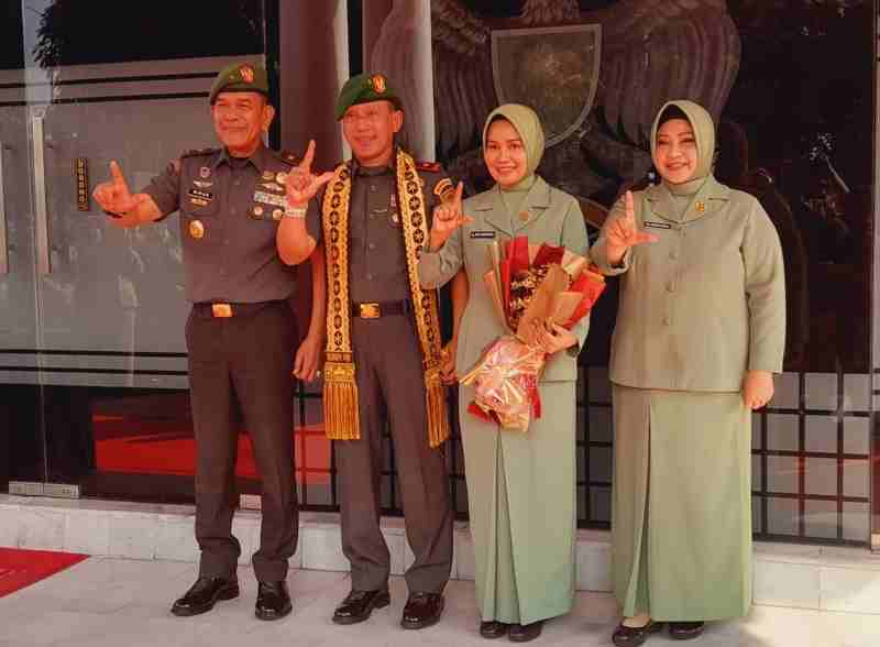 Korem 043/Gatam Adakan Penyambutan Danrem Baru Korem 043/Gatam Adakan Penyambutan Danrem Baru