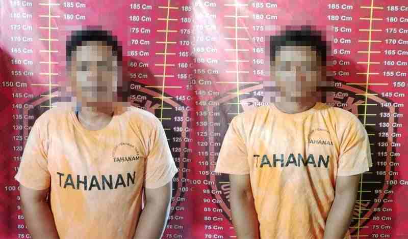 Melarikan Diri ke Sumsel, Dua DPO Curat Rumah Kosong di Penawar tama Ditangkap Polisi Melarikan Diri ke Sumsel, Dua DPO Curat Rumah Kosong di Penawar tama Ditangkap Polisi