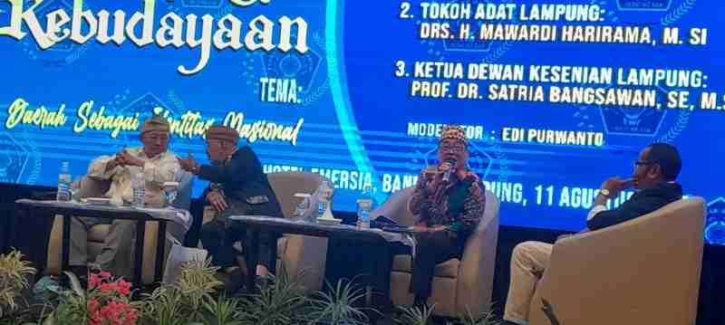 Prof.Dr. Satria Bangsawan: ” Budaya Lampung Merupakan Investasi Bangsa” Prof.Dr. Satria Bangsawan: ” Budaya Lampung Merupakan Investasi Bangsa”