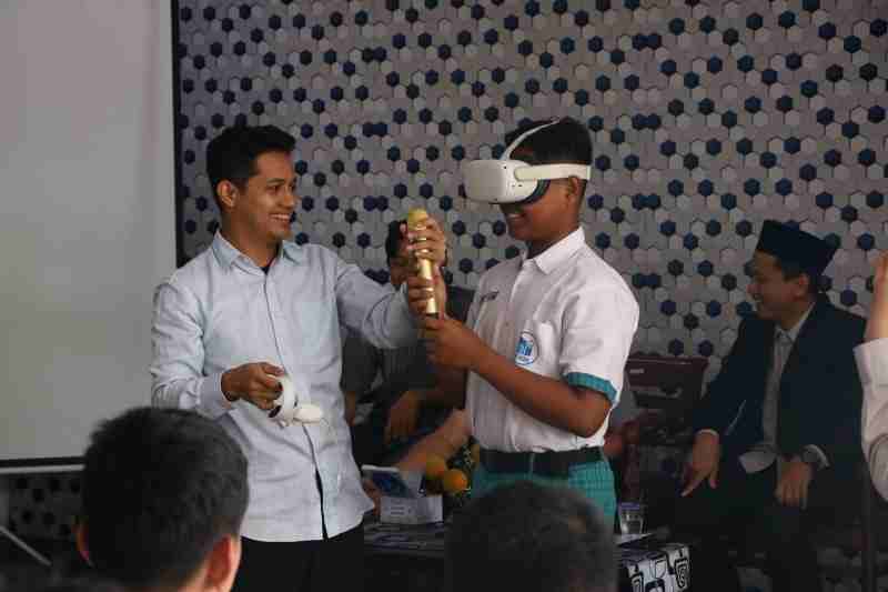 Wow! Pelajar SMP Ini Serbu IIB Darmajaya, Serasa Masuk Dunia Virtual Nyata! Wow! Pelajar SMP Ini Serbu IIB Darmajaya, Serasa Masuk Dunia Virtual Nyata!