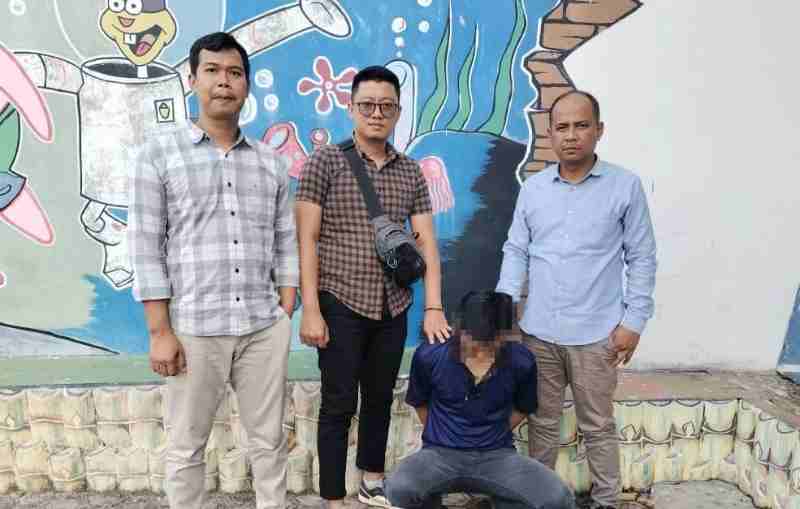 Buronan Kasus Curat Rumah di Bogatama Ditangkap, Iptu Harizal: Korban Alami Kerugian 18 Juta Buronan Kasus Curat Rumah di Bogatama Ditangkap, Iptu Harizal: Korban Alami Kerugian 18 Juta