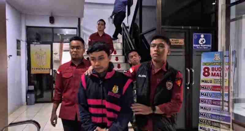 Tersangka Baru Korupsi Website dan Profil Desa Dijemput Paksa di Berastagi Tersangka Baru Korupsi Website dan Profil Desa Dijemput Paksa di Berastagi