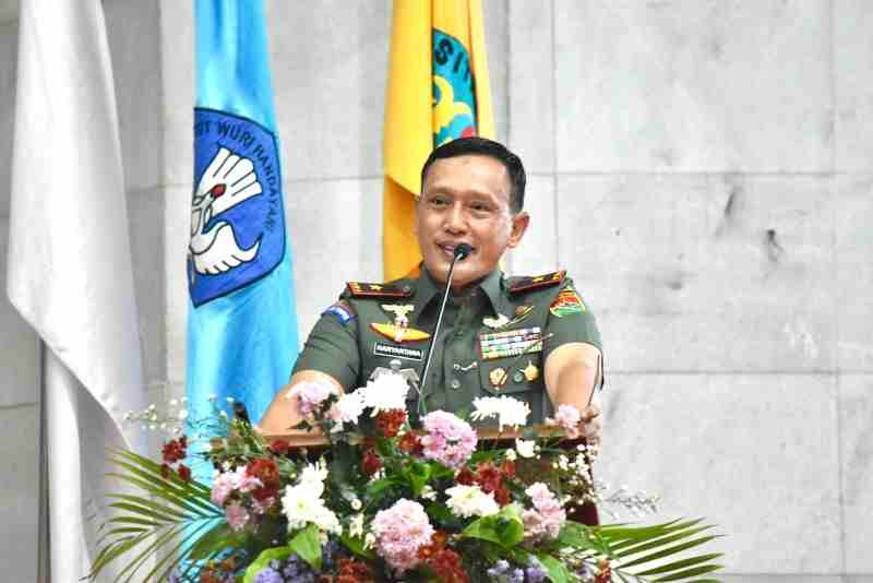 Danrem 043/Gatam Berikan Materi Wawasan Kebangsaan Kepada 4.000 Mahasiswa Baru Unila 2025 Danrem 043/Gatam Berikan Materi Wawasan Kebangsaan Kepada 4.000 Mahasiswa Baru Unila 2025