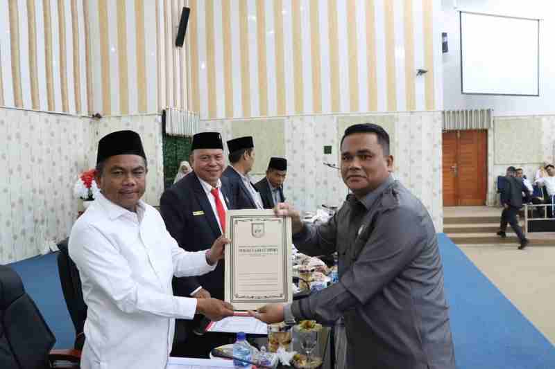 Gerindra Setujui Dua Ranperda Strategis Sergai dengan Catatan Tegas Gerindra Setujui Dua Ranperda Strategis Sergai dengan Catatan Tegas