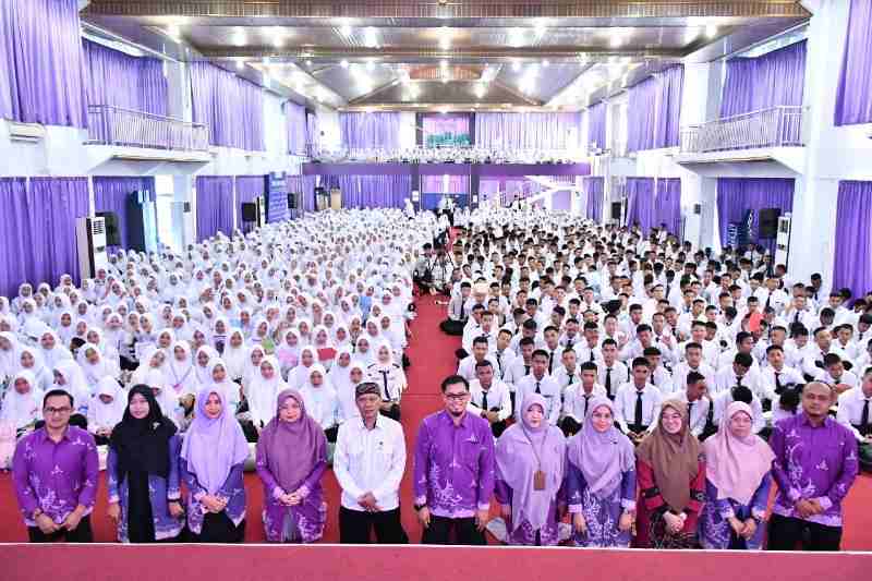 Rektor Dr. Sutrisno: PASTI UAP Momentum Penting Dalam Proses Taaruf Akademik Rektor Dr. Sutrisno: PASTI UAP Momentum Penting Dalam Proses Taaruf Akademik