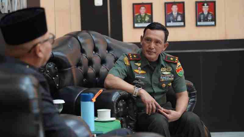 Danrem 043/Gatam Sambut Gubernur Lampung: Jalin Soliditas dan Sinergi Danrem 043/Gatam Sambut Gubernur Lampung: Jalin Soliditas dan Sinergi