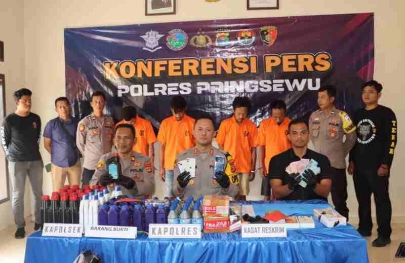 Polres Pringsewu Gulung 13 Tersangka Pencurian, Tiga Diantaranya TO Polres Pringsewu Gulung 13 Tersangka Pencurian, Tiga Diantaranya TO