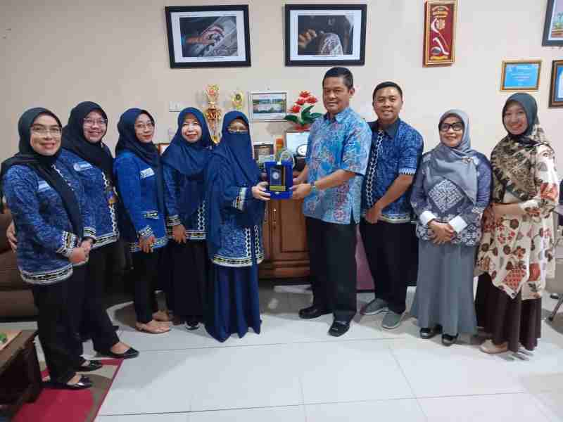 Kolaborasi Darmajaya dan SMAN 10, Siapkan Siswa Hadapi Tantangan Era Digital Kolaborasi Darmajaya dan SMAN 10, Siapkan Siswa Hadapi Tantangan Era Digital