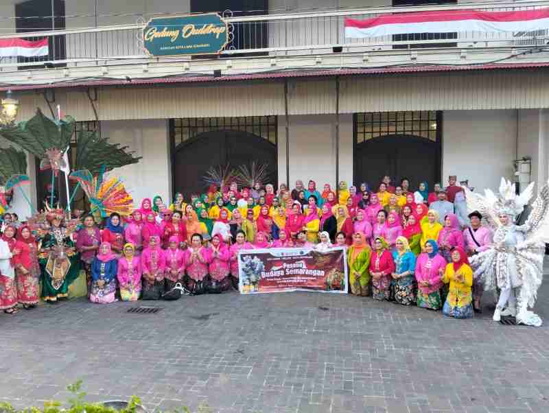 DPC Harpi Melati Kota Semarang Gelar Peringatan HUT RI ke-80 di Kota Lama DPC Harpi Melati Kota Semarang Gelar Peringatan HUT RI ke-80 di Kota Lama