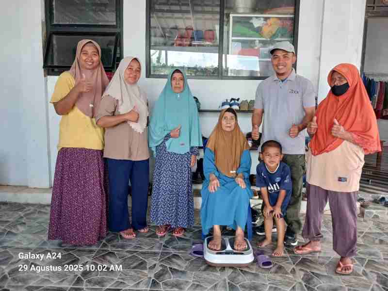 Dedi Ngapak Bersama Olylife Bakti Kesehatan untuk Warga Ambarawa Dedi Ngapak Bersama Olylife Bakti Kesehatan untuk Warga Ambarawa