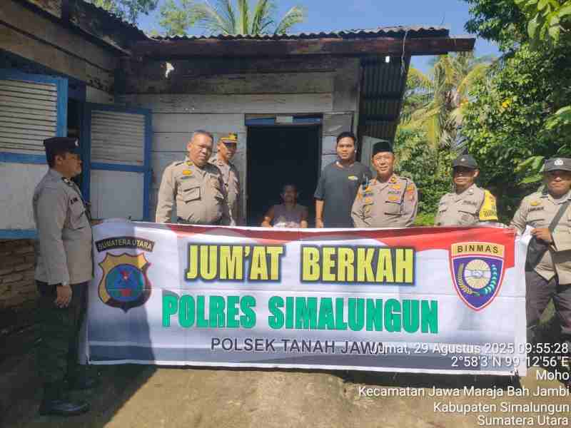 Polsek Tanah Jawa Gelar Jumat Berkah, Perkuat Kamtibmas dan Sosialisasi Layanan 110 Call Center Polri Polsek Tanah Jawa Gelar Jumat Berkah, Perkuat Kamtibmas dan Sosialisasi Layanan 110 Call Center Polri