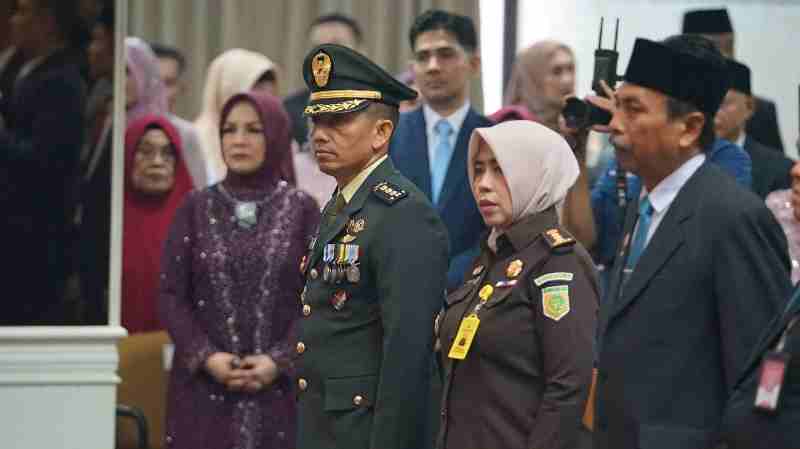 Kasrem 043/Gatam Hadiri Pelantikan Bupati dan Wabup Pesawaran Periode 2025–2030 Kasrem 043/Gatam Hadiri Pelantikan Bupati dan Wabup Pesawaran Periode 2025–2030