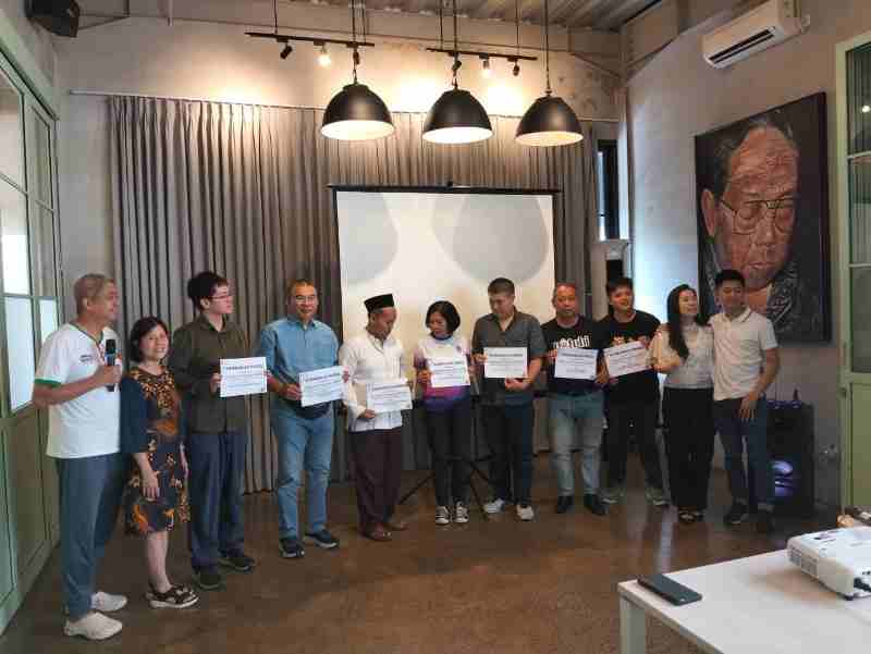 Bahagia yang Menular di Posin Bakery & Cafe Bahagia yang Menular di Posin Bakery & Cafe